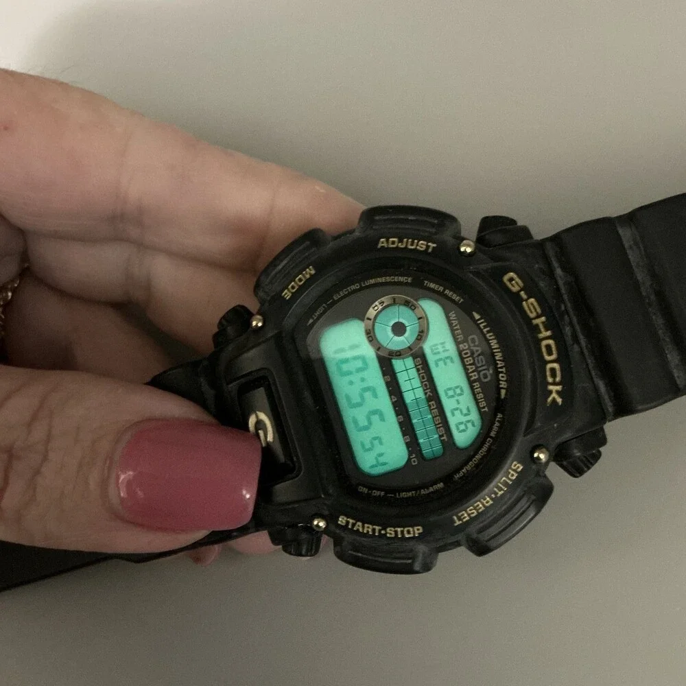 Casio G-Shock Mens Watch 33mm Digital Illuminator 3232 DW-9052GBX New Battery